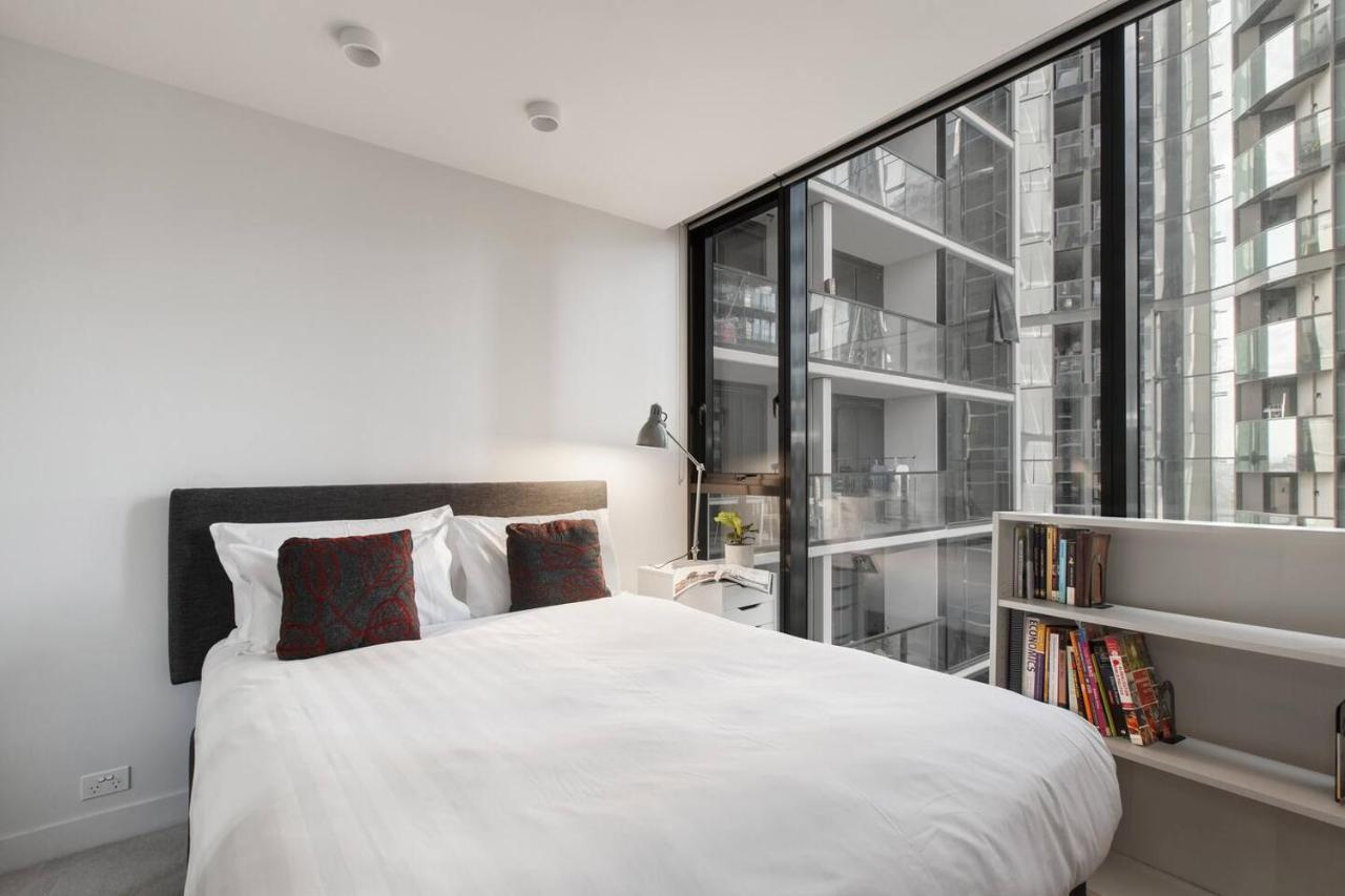 Central Sleek City Living Close To Everything Melbourne Exteriör bild