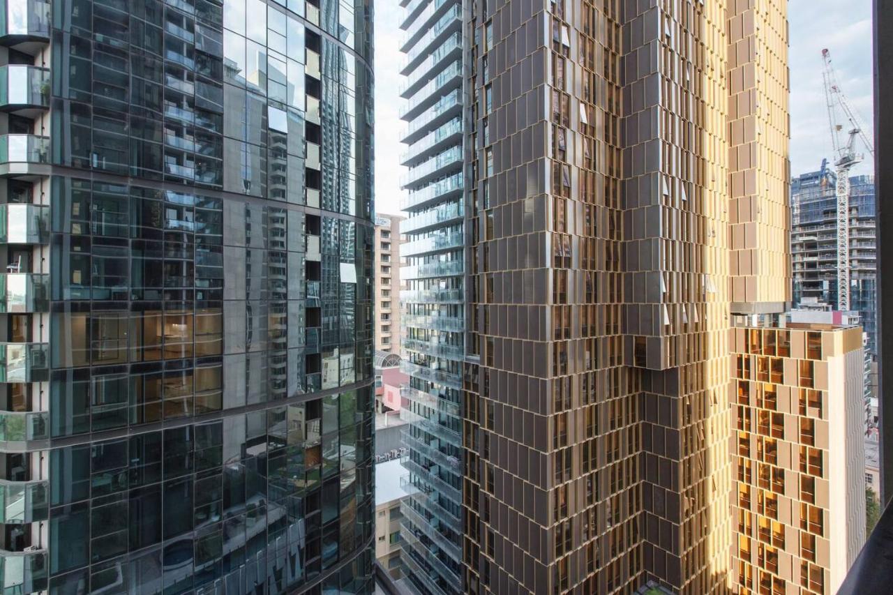 Central Sleek City Living Close To Everything Melbourne Exteriör bild